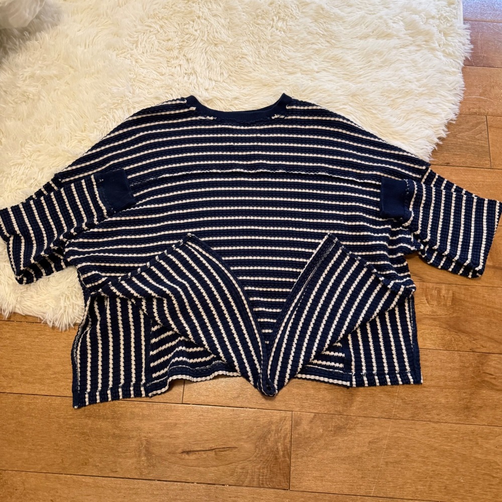 American Eagle Striped Waffle Knit Sweater Navy White XS Oversized Lived-In Vibe - Picture 4 of 4